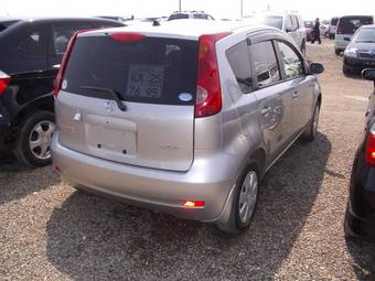 2005 Nissan Note Pictures