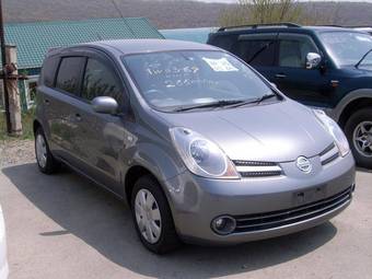 2005 Nissan Note Photos