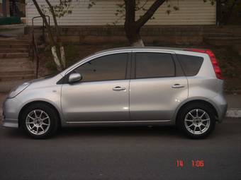 2005 Nissan Note Photos