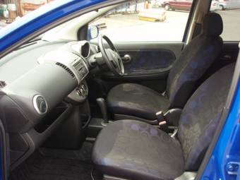 2005 Nissan Note Photos