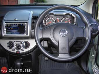 2005 Nissan Note Pictures