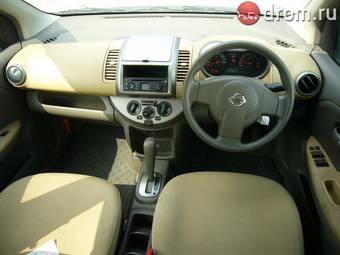 2005 Nissan Note Pictures