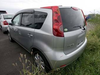 2005 Nissan Note Pictures