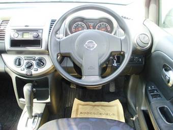 2005 Nissan Note Photos