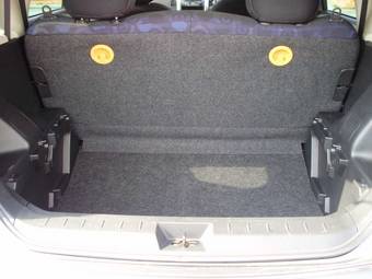 2005 Nissan Note Pictures
