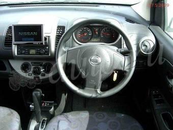 2005 Nissan Note Photos