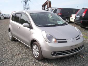 2005 Nissan Note Photos