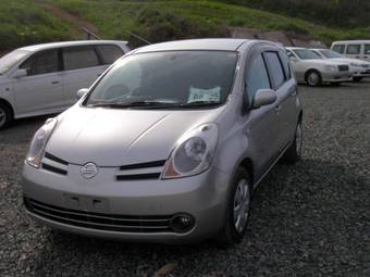 2005 Nissan Note Photos