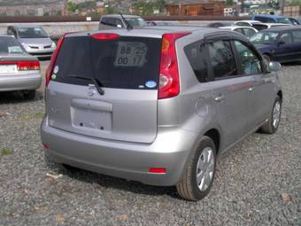 2005 Nissan Note Pictures