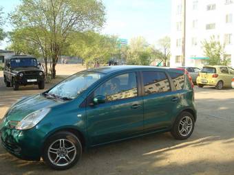 2005 Nissan Note Pictures