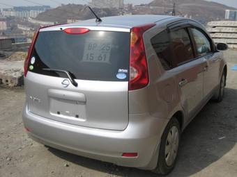 2005 Nissan Note Pictures