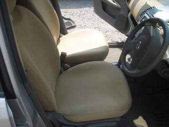 2005 Nissan Note Photos