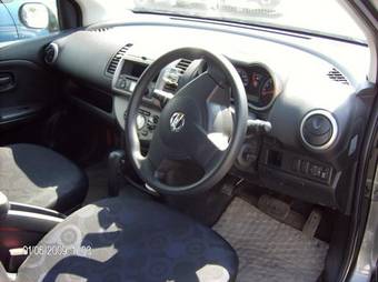 2005 Nissan Note Pictures