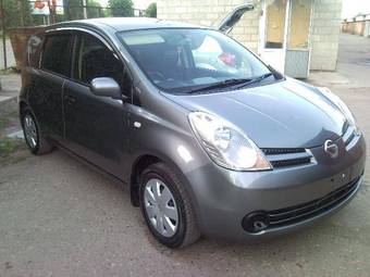 2005 Nissan Note Pictures