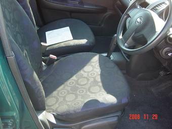 2005 Nissan Note Photos