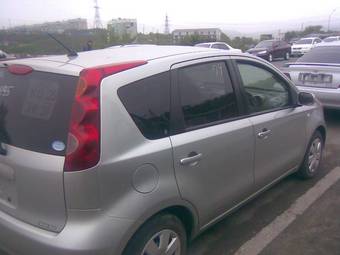 2005 Nissan Note Pictures