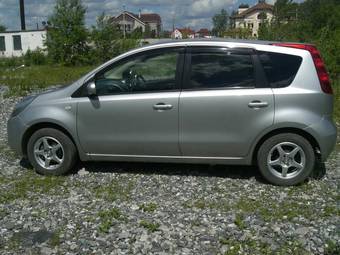 2005 Nissan Note Pictures