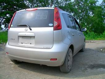 2005 Nissan Note Pictures