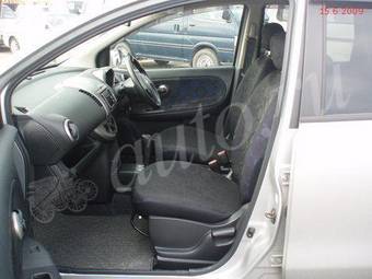 2005 Nissan Note Photos