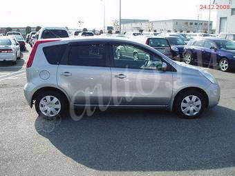 2005 Nissan Note Pictures