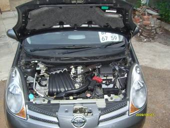 2005 Nissan Note Photos