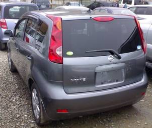 2005 Nissan Note Pictures
