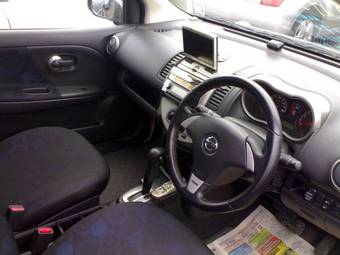 2005 Nissan Note Photos