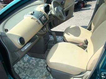 2005 Nissan Note Pics
