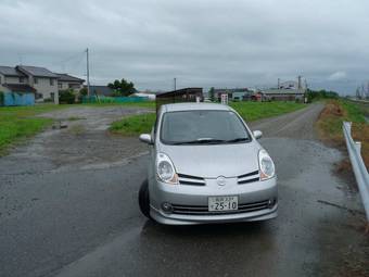 2005 Nissan Note Photos