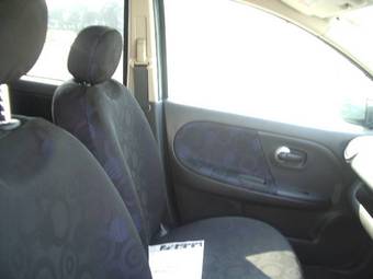 2005 Nissan Note Pictures