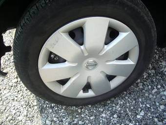 2005 Nissan Note Photos