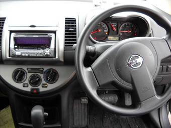 2005 Nissan Note Pictures