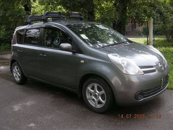 2005 Nissan Note Pictures