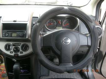 2005 Nissan Note Pictures