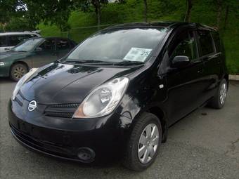 2005 Nissan Note Photos