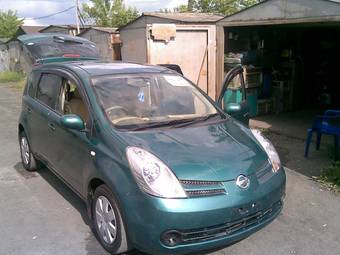 2005 Nissan Note Photos