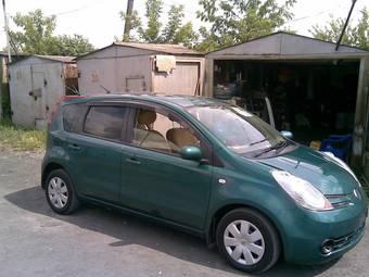 2005 Nissan Note Photos