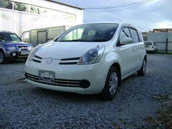 2005 Nissan Note Pictures
