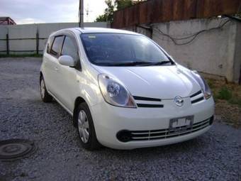 2005 Nissan Note Photos