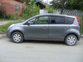 2005 Nissan Note Pictures