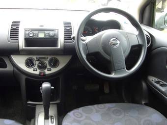 2005 Nissan Note Pictures
