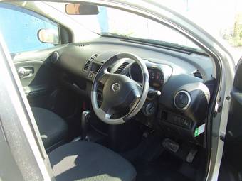 2005 Nissan Note Photos