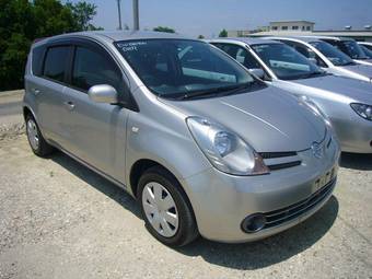 2005 Nissan Note Pics