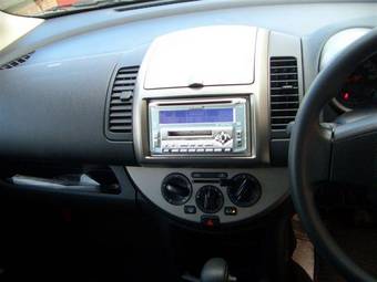 2005 Nissan Note Photos