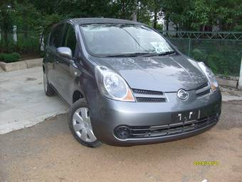 2005 Nissan Note Photos