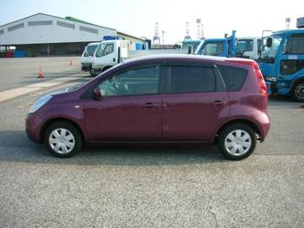 2005 Nissan Note Photos