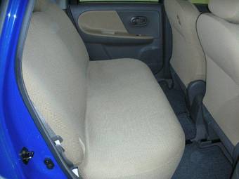 2005 Nissan Note Pictures
