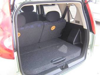 2005 Nissan Note Photos