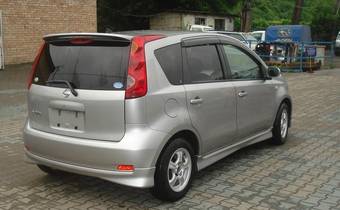 2005 Nissan Note Pictures