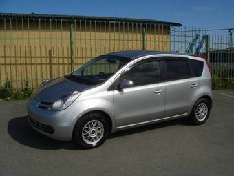 2005 Nissan Note Pictures